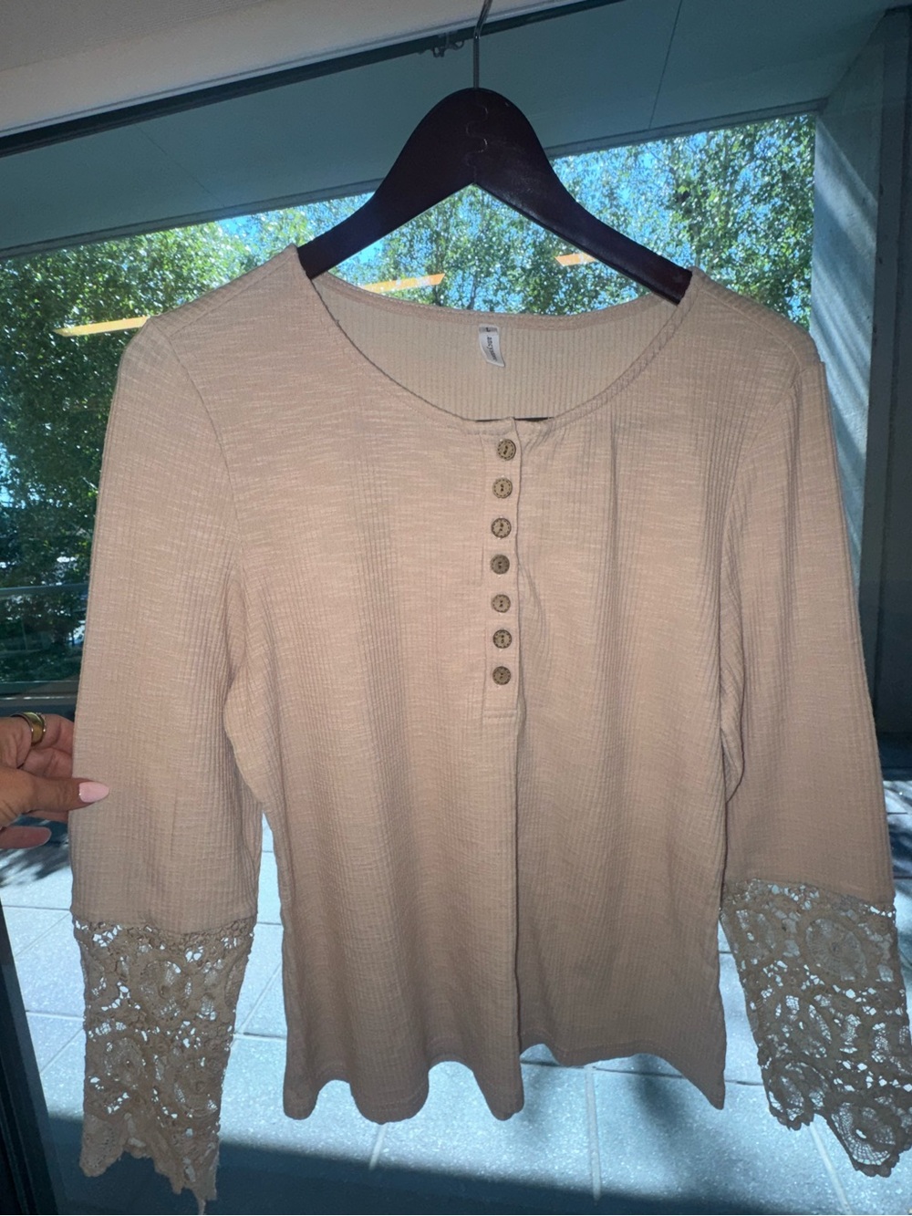 Lace-Cuff Ribbed Henley Long Sleeve Top - Beige